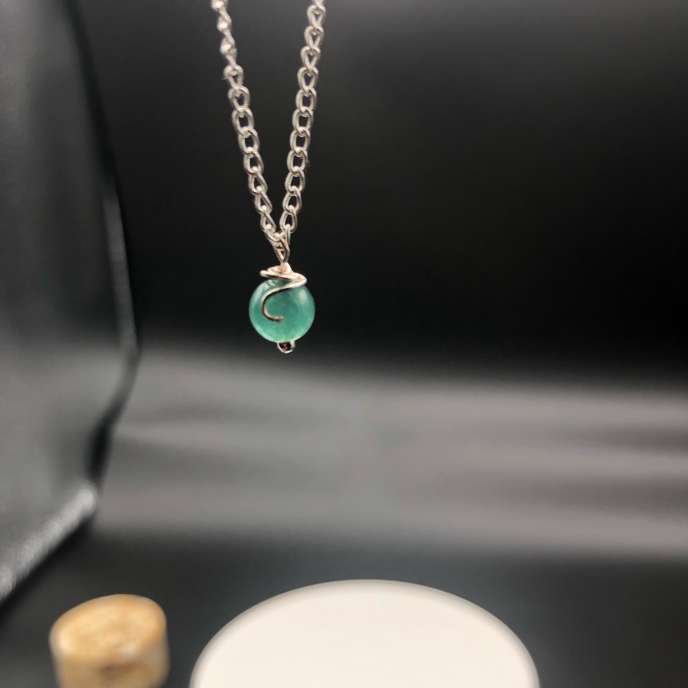 A grade natural green jadeite jade bead necklace